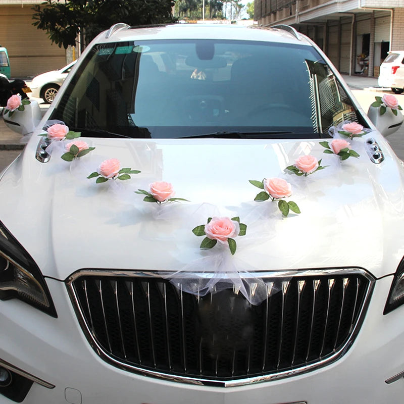 Kunstbloemen voor op de trouwauto